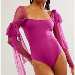 NWT Intimately Free People Tongue Tied Bodysuit Fuchsia Festival Lace Sz M
